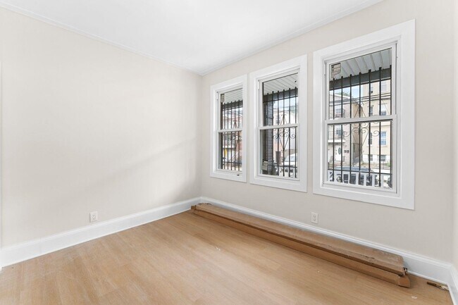 Building Photo - 64 Bostwick Ave