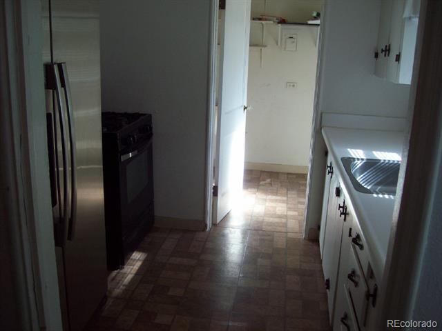 Building Photo - 1930 Ulster St