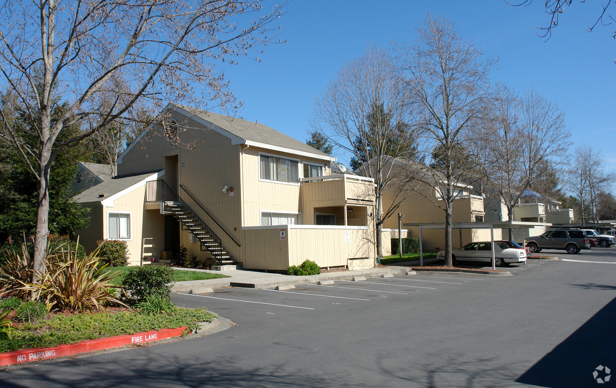 Primary Photo - West Avenue Apartments