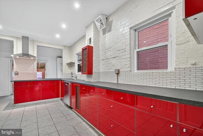 Foto del edificio - 1635 Marion St NW