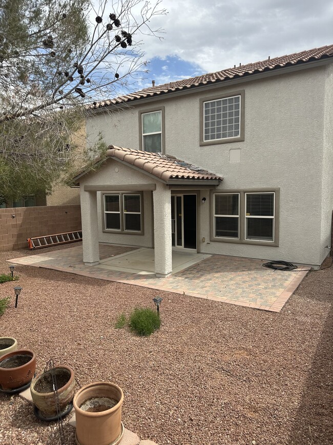 Building Photo - 2312 Cockatiel Dr
