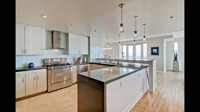 Foto del edificio - 3415 Sixth Ave