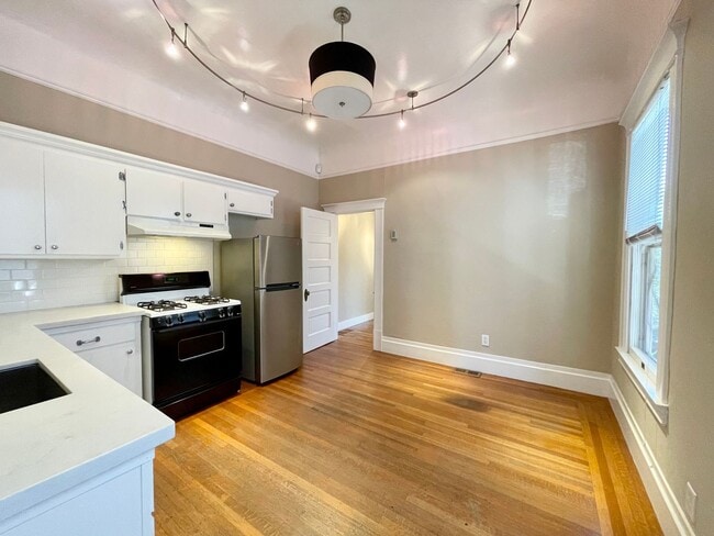 Photo - 1409-1411 18th Street Apartment