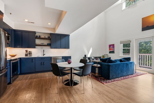Foto del edificio - 112 Highland Ave