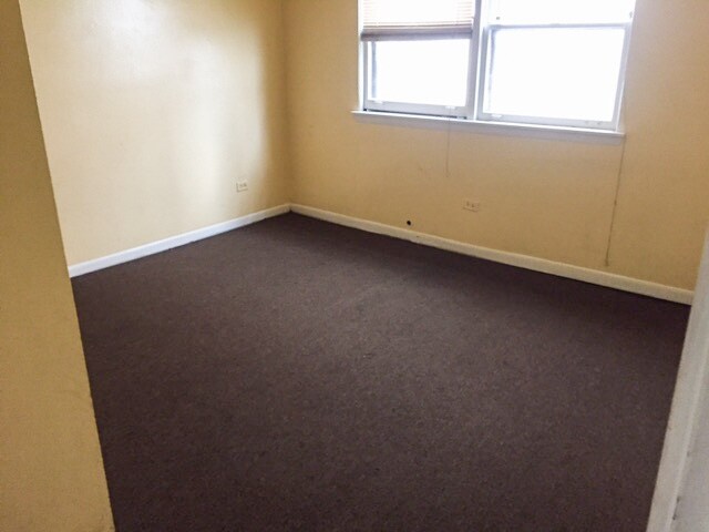Building Photo - 8041 S Drexel Ave