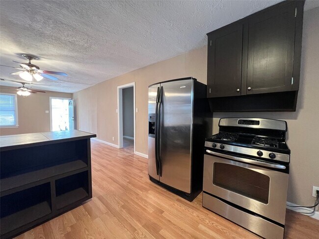 Foto del edificio - 1110 E 27th St