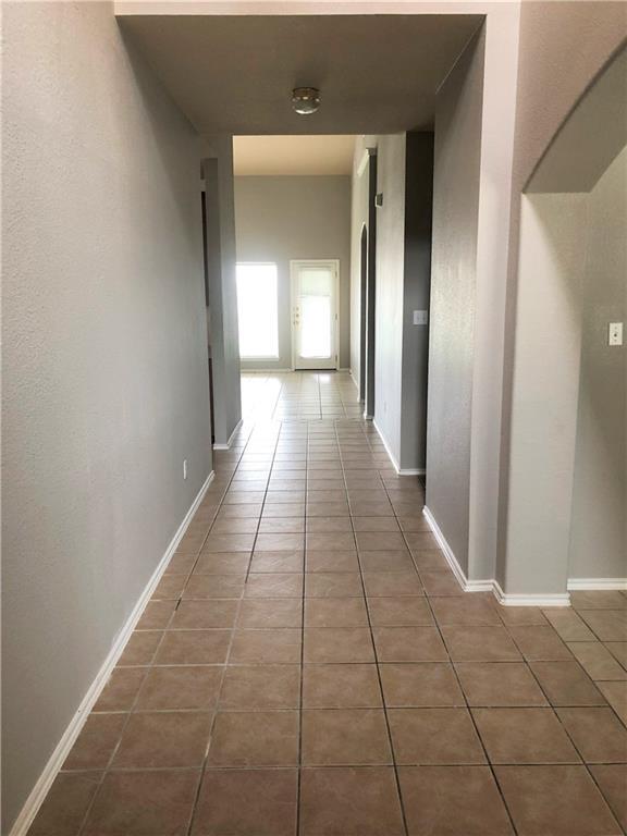 Foto del edificio - 4205 Veiled Falls Dr