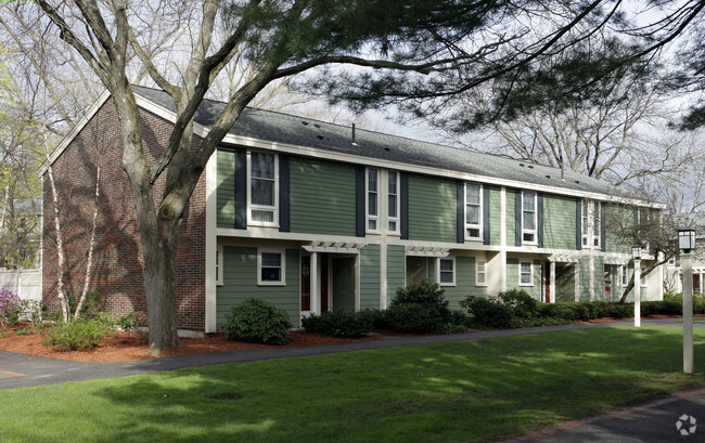 Primary Photo - Linden Square Townhomes