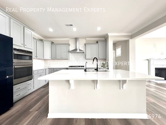 Foto del edificio - 6511 Wildbrook Dr