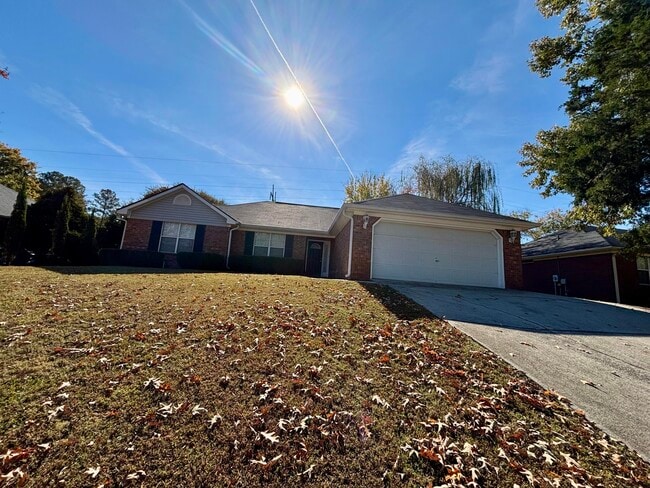 Building Photo - 666 Wellington Dr