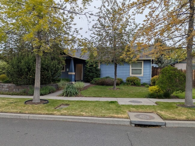 Building Photo - 3000 Yellow Ribbon Drive