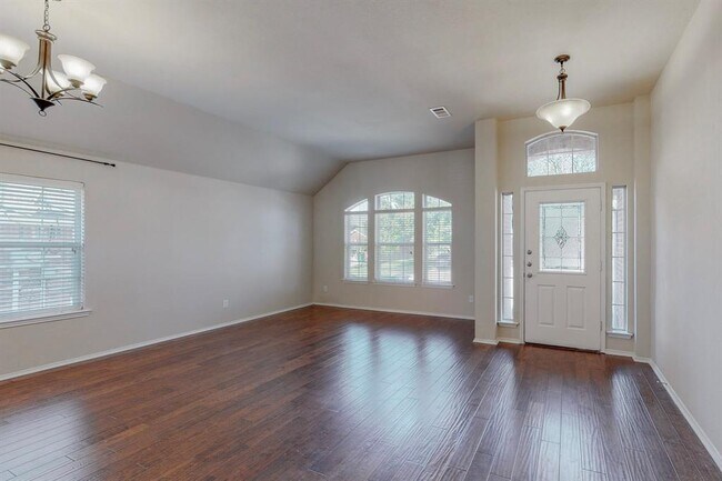 Foto del edificio - 9213 Harrisburg Ln