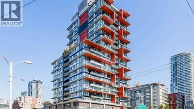Building Photo - 1325 Rolston St