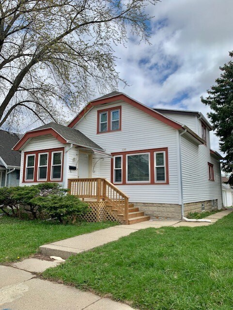 Foto principal - 1740 S 71st St