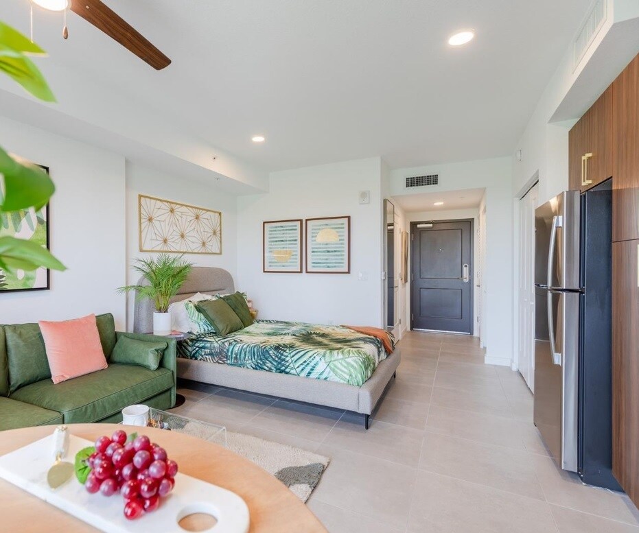 Foto del edificio - 10740 Moorpark St