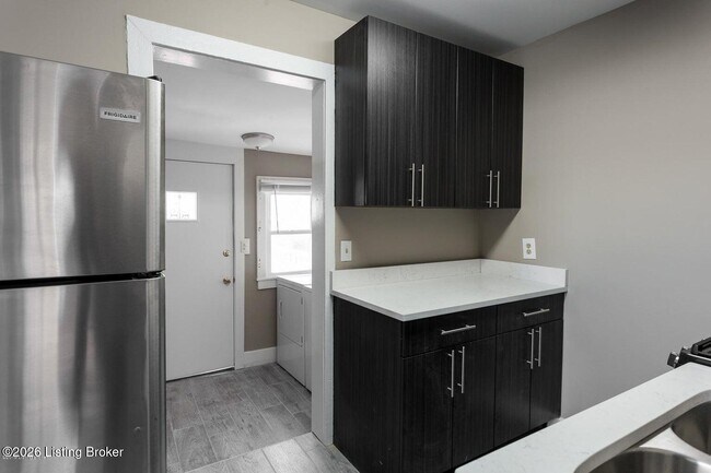 Foto del edificio - 909 Ash St