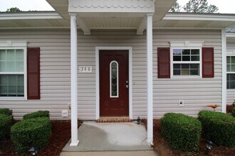 Building Photo - 348 Moss Creek Ln