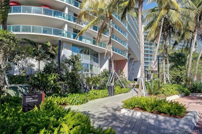 Foto del edificio - 1500 Bay Rd