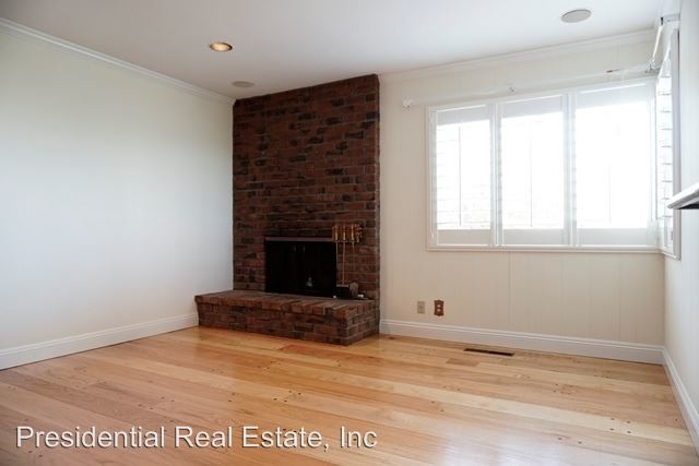 Building Photo - 21206 Sarahills Dr