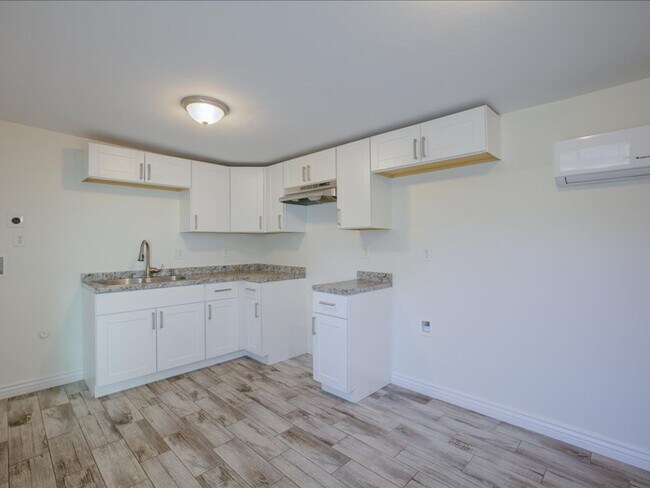 Foto del edificio - 1 bedroom, 1 bath