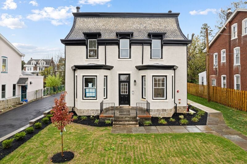 Photo - 472 Roxborough Avenue - 4F