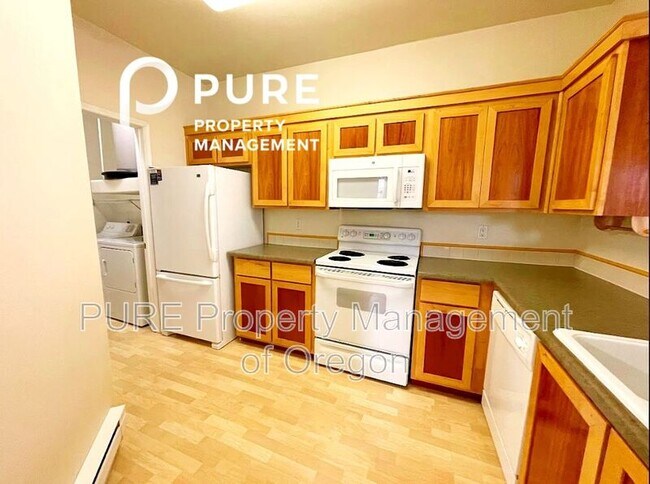 Foto del edificio - 1210 Northeast 63rd Way