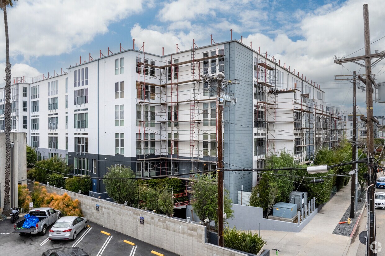 Primary Photo - WestEnd - Residential Condomiums
