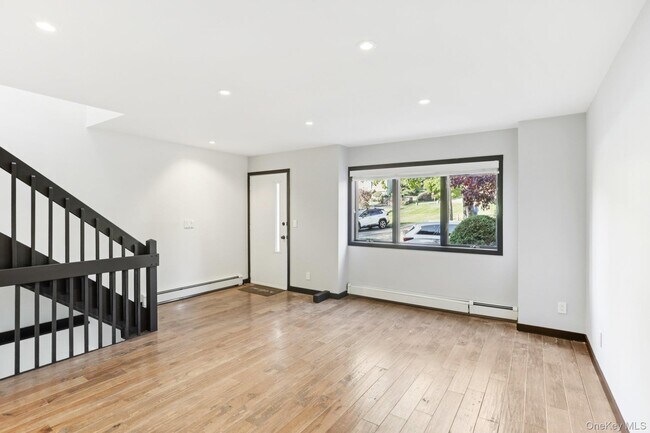 Foto del edificio - 6 Pheasant Walk