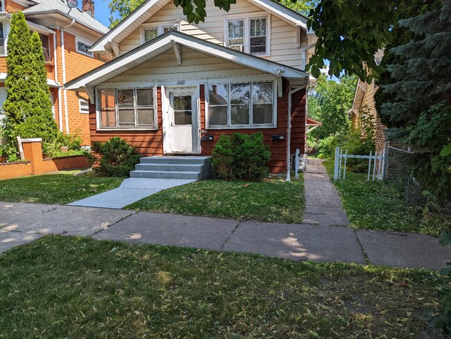 Building Photo - 1069 Edmund Ave