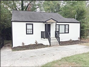 Building Photo - 3510 E Ponce de Leon Ave