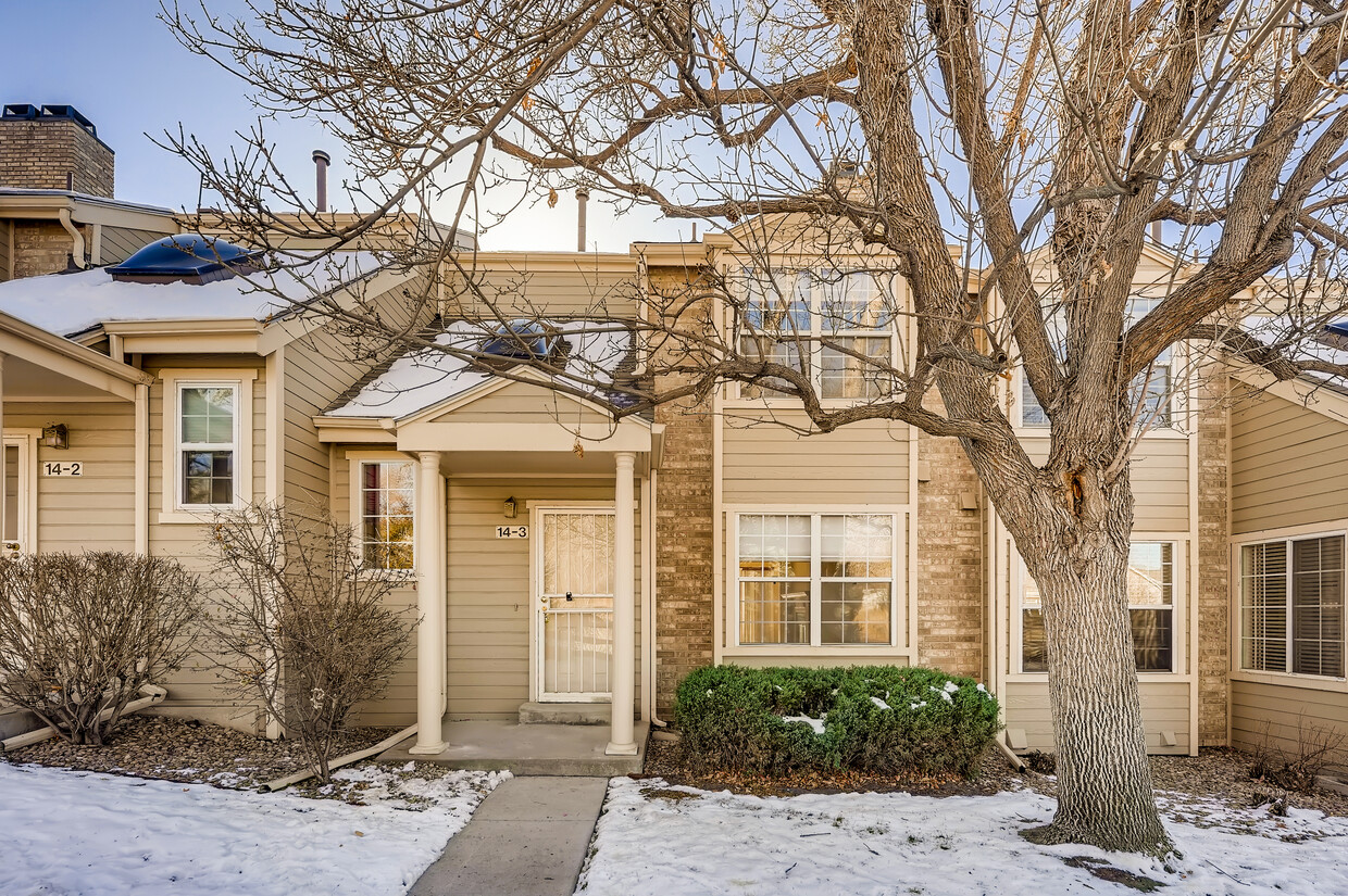 front door - 1818 S Quebec Way