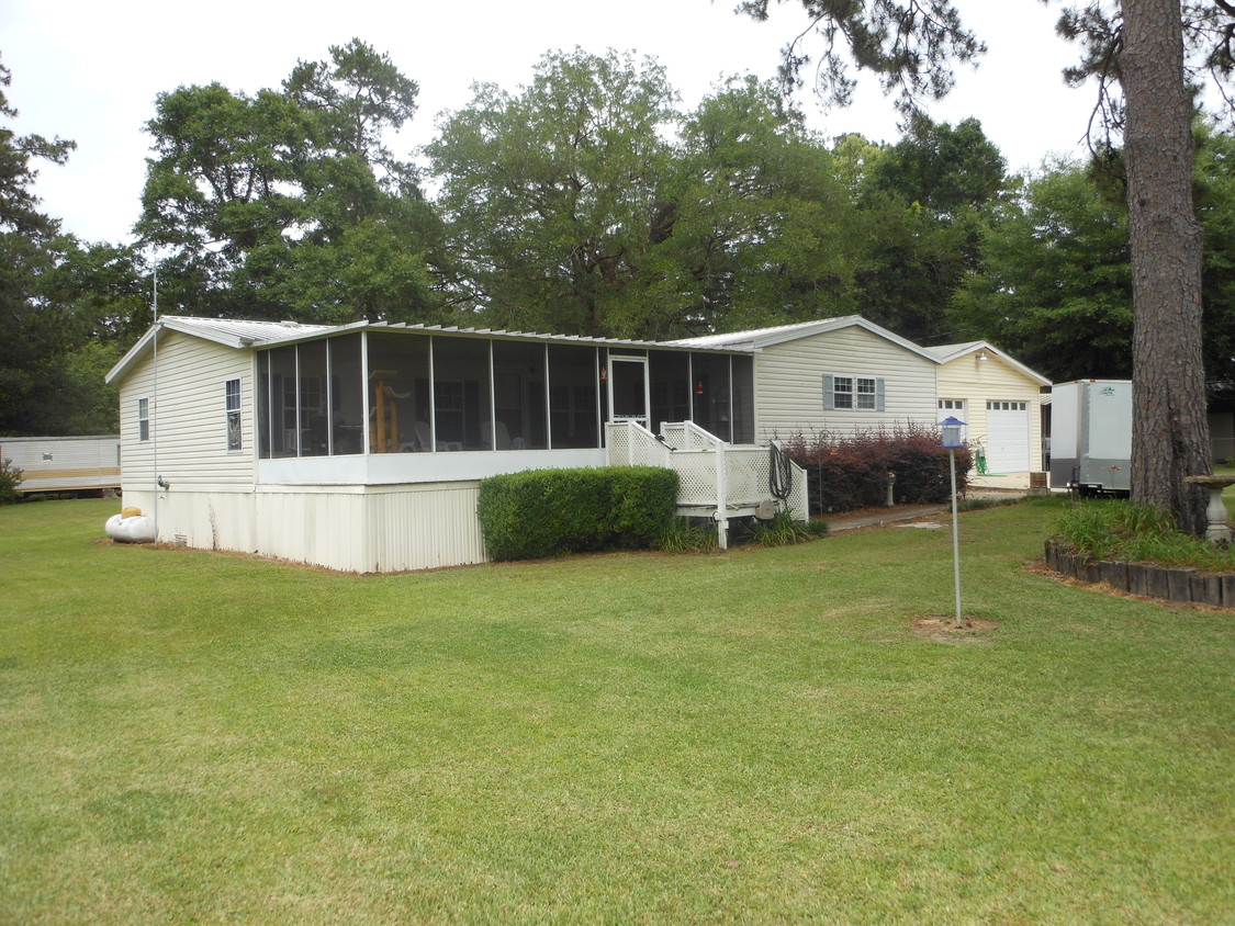 Primary Photo - Barineau Mobile Home Park