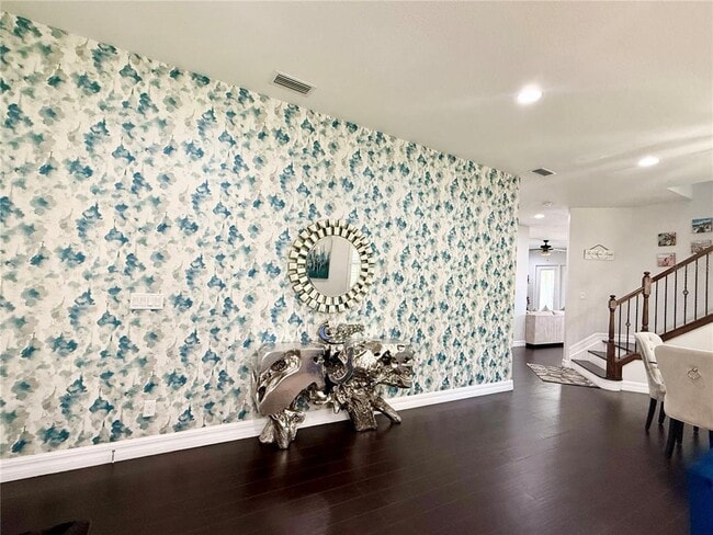 Foto del edificio - 10467 Henbury St
