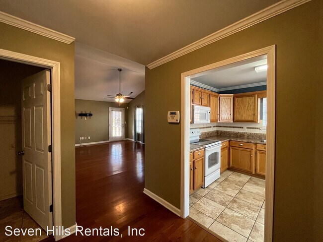Building Photo - 3 br, 2 bath House - 5 Hawk Springs