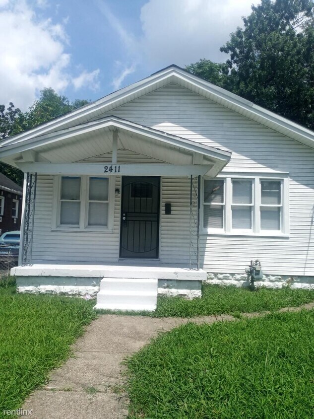 Primary Photo - 2 br, 1 bath House - 2411 Elliott Avenue