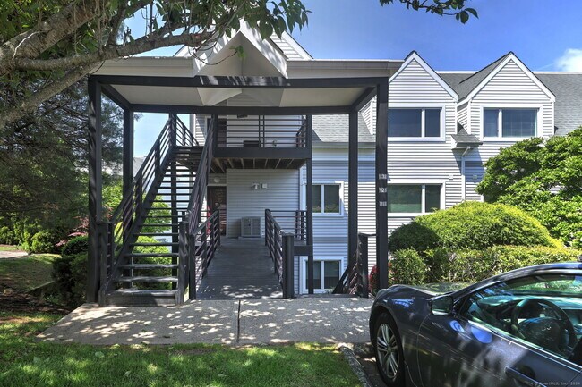 Foto del edificio - 1128 Windward Rd