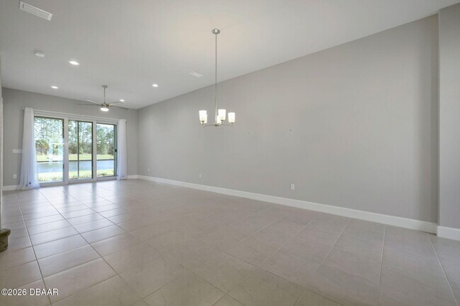 Building Photo - 42 Longridge Ln