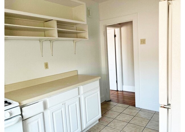 Building Photo - 319 Terrace Ave