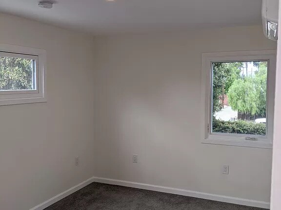 Building Photo - 4576 Marlborough Dr