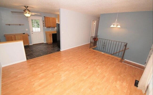Building Photo - 2609 W 55th St