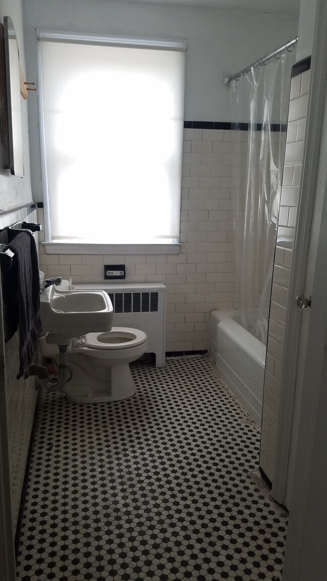 Foto del edificio - 902 Dartmouth Rd