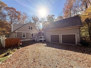 Building Photo - 1610 N Stonegate Dr