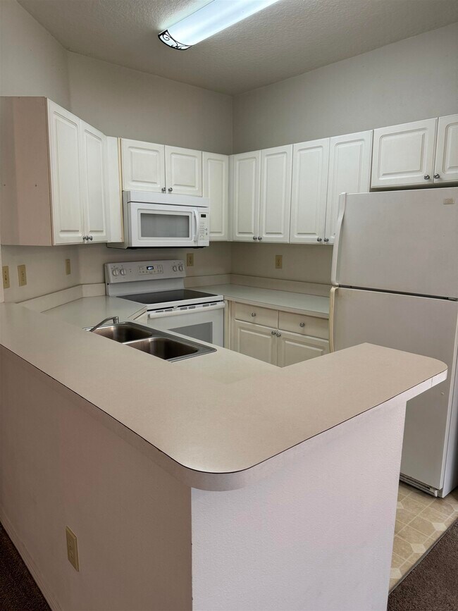 Foto del edificio - 24112 Harbour Vista Cir