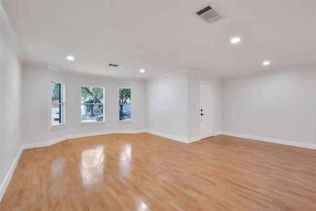 Foto del edificio - 10903 Claywood Dr