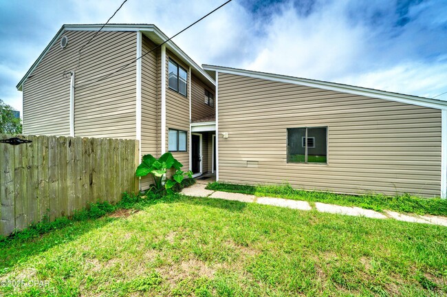 Building Photo - 3108 E Baldwin Rd