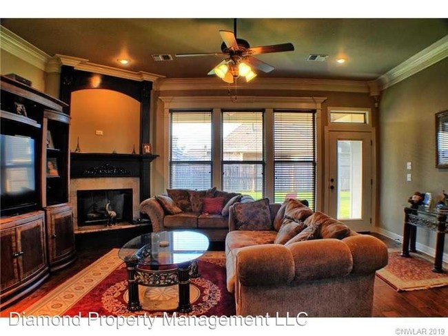 Building Photo - 4 br, 3 bath House - 776 Hackberry