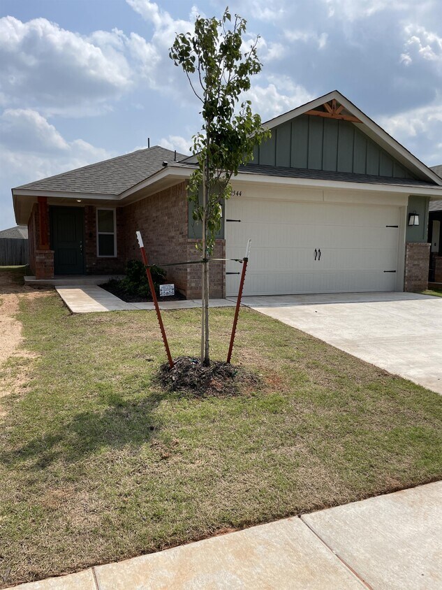 2544 NW 199th St, Edmond, OK 73012 House Rental in Edmond, OK