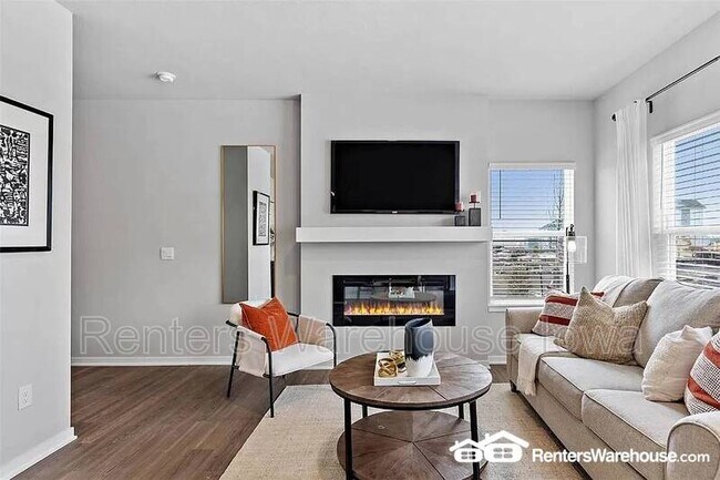 Foto del edificio - 1002 Maywood Ln