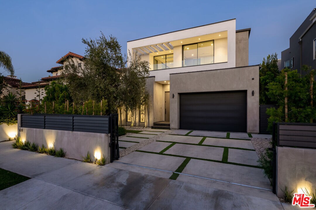 Foto principal - 108 N Edinburgh Ave
