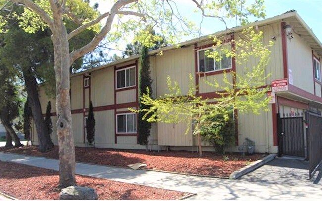 Foto del edificio - 195 E Reed St